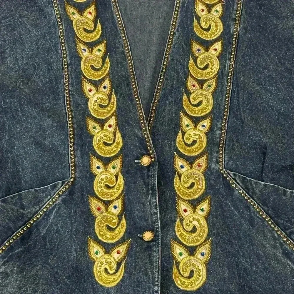 American Classics vintage 80s jean jacket with embellishments size small sequins - Picture 2 of 9